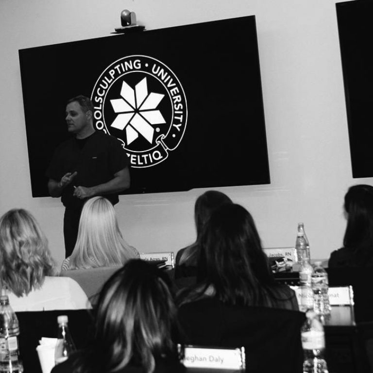 DrGerrishTeaching_At_CoolSculptingCenter_EastCoast-1452x726._BW